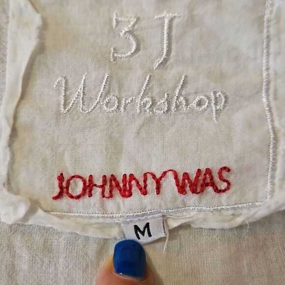 Johnny Was Embroidered White Floral Oversized Women's Top Size Medium - Picture 8 of 11